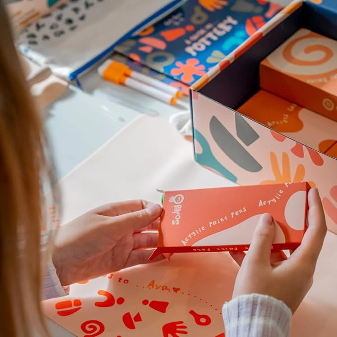 Sculpd Kids Painting Kit, Paint Craft Set for Kids Age 4 to 6, Includes 10 Colour Paint Set, 4 Paint Pens, 2 Canvases, Easels, Magnetic Picture Frame, Additional Art Supplies and Free Guidebook