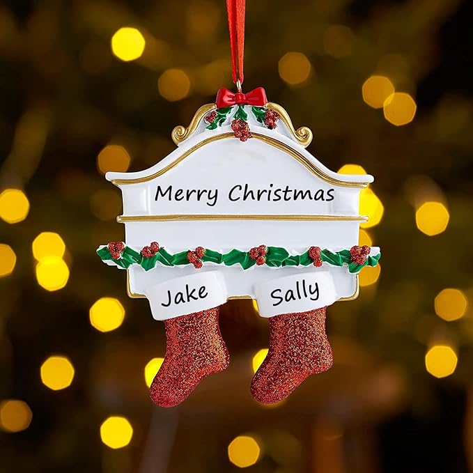 Personalized Christmas Ornaments 2025 Family of 2/3/4/5/6/7/8 Custom Christmas Stocking Ornament with Names Customized Ornaments for Xmas Tree,Family of 2
