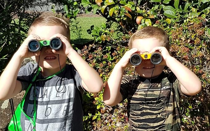 Adventure Kidz Outdoor Exploration Kit, Childrenās Binoculars, Flashlight, Compass, Fox Whistle, Magnifying Glass, Backpack. Great Gift Set for STEM, Pretend Play, Ages 3+ Boys Girls