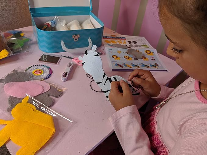 Peachy Keen Crafts Kids Sewing Kit, Learn to Sew for Ages 8-12, Beginner Felt Craft Kit, Make 6 Fun Stuffed Animals and A Pin Cushion, Teach Basic Stitches