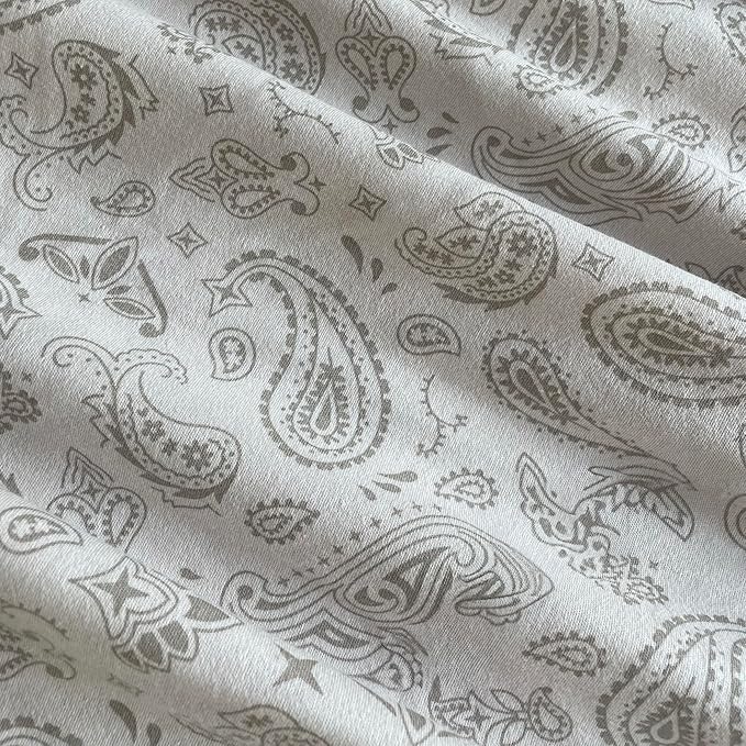 Moby Baby Wrap Carrier Classic for Newborns to Toddlers (8-33lbs), Infant Sling Carrier, Lightweight & Hands Free Design, Adjustable for All Body Types (Bandana)