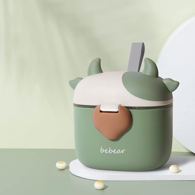 Bebamour Baby Formula Dispenser, BPA Free Portable Milk Powder and Candy Fruit Snack Storage Container with Scoop and Leveller for Travel, 450 ML, Green Cow