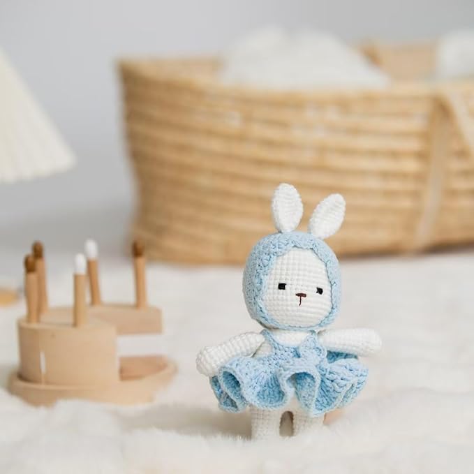 Handmade Knit Bunny Dolls,Baby rattle toy,Baby Sensory Toys,Baby Soothing Toys,Handmade Knit Toys,Gifts for Boys and Girls (Blue)