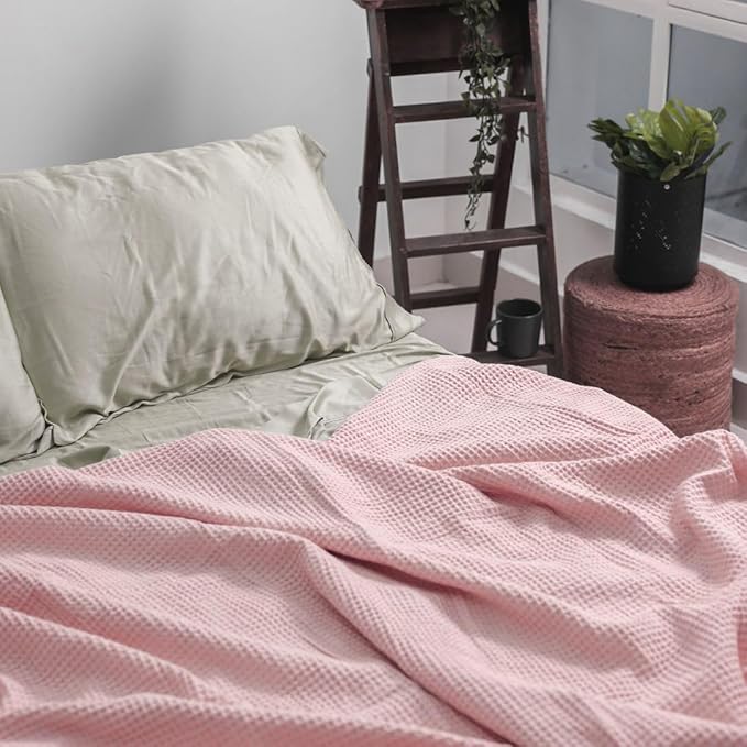 Salt Earth GOTS Certified 100% Organic Cotton Throw Blanket, 60" X 80" Blankets & Throws for Bed, Throw Blanket for Couch,Modern & Cozy Blanket, All Season Waffle Blanket, Soft Blanket (Misty Rose)