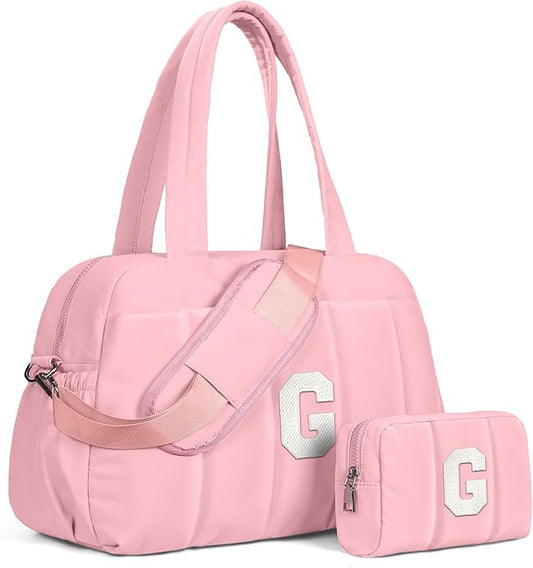 Duffle Bag for Travel, Weekender Bags for Women，Mom Birthday Gift, Initial Overnight Bag with Wet Pocket，Lightweight Travel Bags Personalized Gym Tote with Makeup Pouch