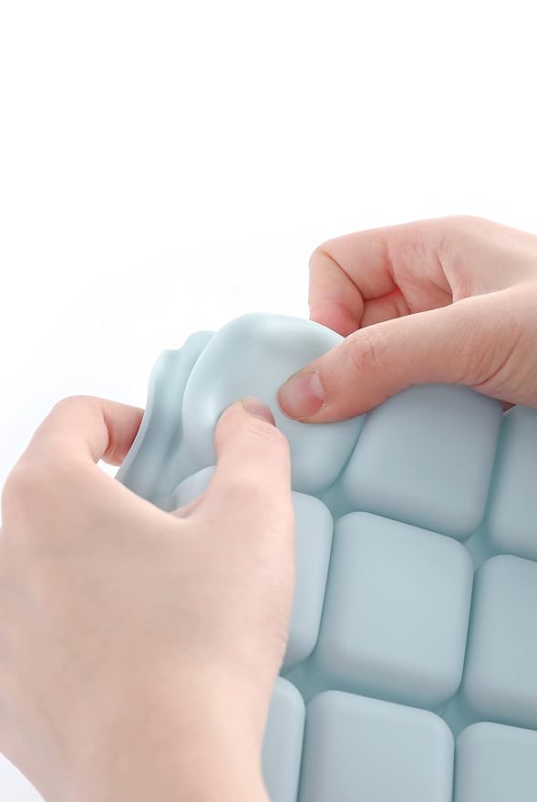 Baby Food Storage Silicone Cubes with Clip-On Lid Freezer Tray Baby Food Soups Purees Ice Safe Design Made in Korea(20cubes 0.8oz, Sand Beige Set of 2)