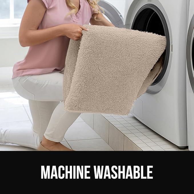 GORILLA GRIP Ultra Soft Washable Area Rug, 8x10, Stain and Slip Resistant Plush Thick Carpet for Bedroom Living Room, No Shed Floor Rugs, Pet Friendly, Dorm Essentials, Kids Nursery Home Decor, Ivory