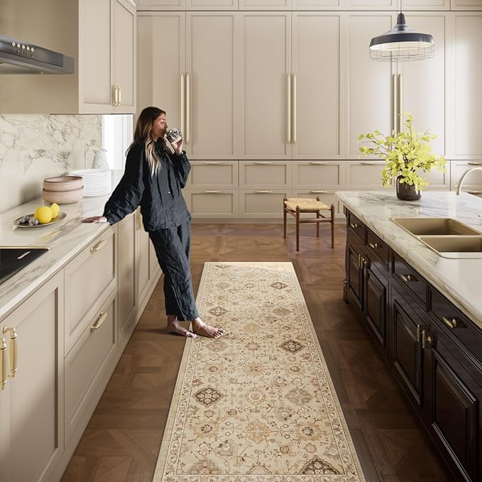 Machine Washable Hallway Runner Rug: 2'6"x8' Kitchen Rugs Stain Resistant Non Slip Low Pile Soft Carpet Runners for Hallways Indoor Entryway Kitchen Beside Bedroom Bathroom Farmhouse