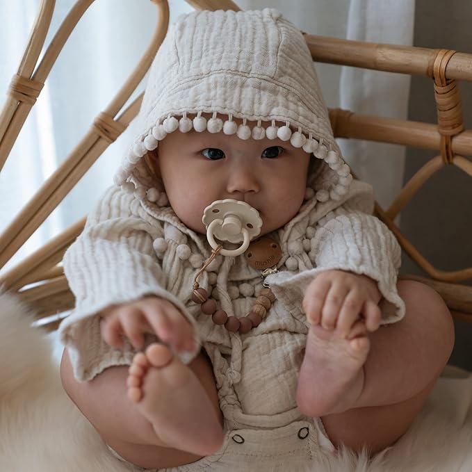 FRIGG Daisy SilkySoft Silicone Baby Pacifier | Made in Denmark | BPA-Free (Cappuccino/Cream, 6-18 Months)