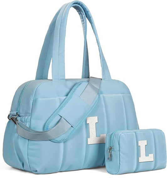 Duffle Bag, Weekender Bags for Girl，Initial Overnight Bag with Wet Pocket，Lightweight Dance Bags Personalized Gymnastics bag with Makeup Pouch-Birthday Gifts for 10 11 12 13 Year Old Girls