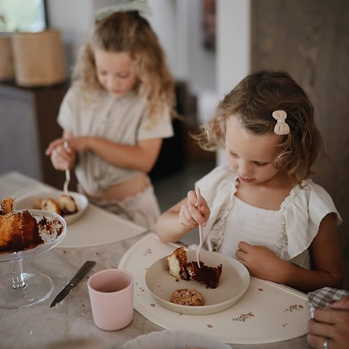 mushie Round Dinnerware Plates for Kids | Made in Denmark, Set of 2 (Vanilla)