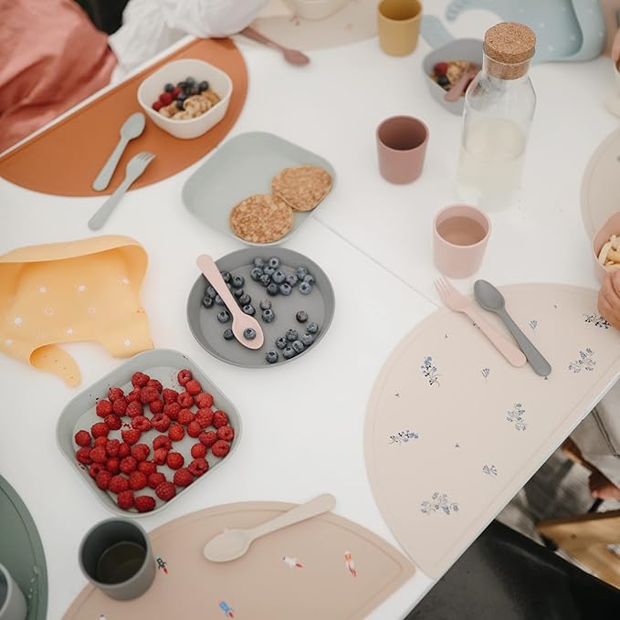 mushie Round Dinnerware Bowls for Kids | Made in Denmark, Set of 2 (Powder Blue)