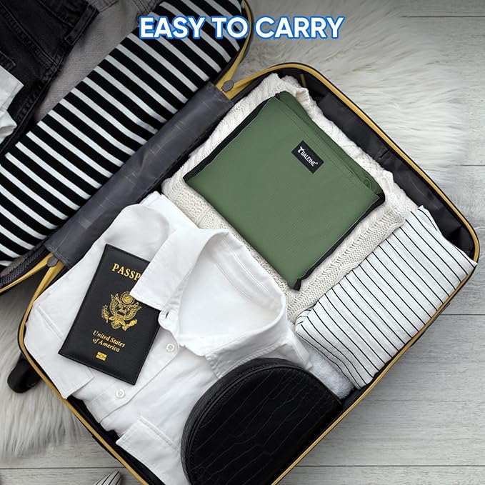 BALEINE 150L Laundry Bag Backpack, 900D Oxford Fabric Large Travel Laundry Bags with Shoulder Straps and 2 Mesh Pockets for College Dorm, Apartment, Laundromat (Green, 150L)