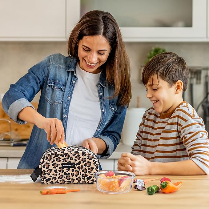 Small Cooler Bag Freezable Lunch Bag for Work School Travel,Leak-proof Small Lunch Bag,Small Insulated Bag For Kids/Adults,Freezer Lunch Bags,Freezable Snack Bag,Mini Lunch Bag 9.8x5.5x4 inch