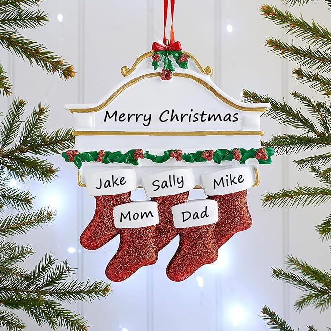 Personalized Christmas Ornaments 2025 Family of 2/3/4/5/6/7/8 Custom Christmas Stocking Ornament with Names Customized Ornaments for Xmas Tree,Family of 2