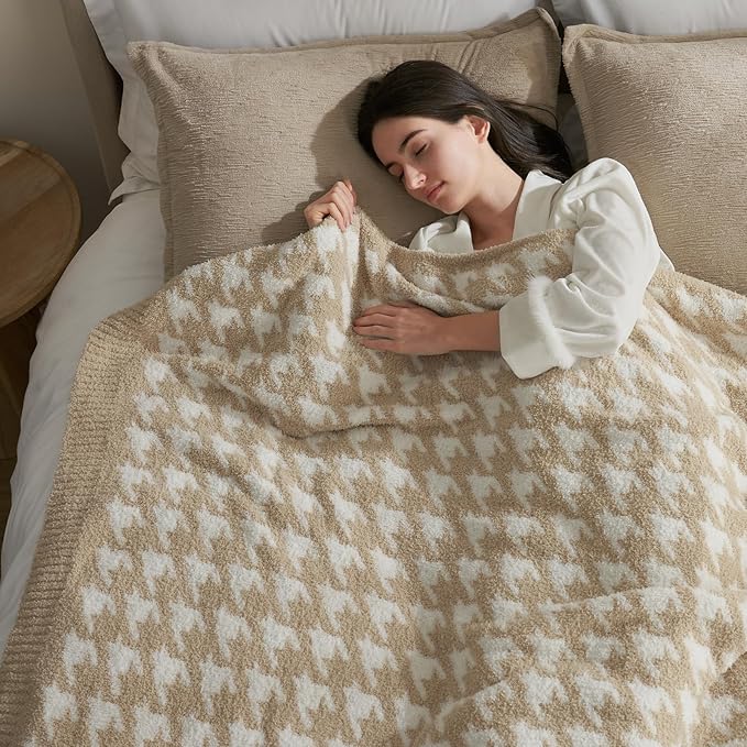 Snuggle Sac Throw Blanket for Couch, Reversible Super Soft Warm Blankets Cozy Knit Fuzzy Plush Lightweight Throws for Sofa, Bed, Camping,Houndstooth Beige,50x60 inches