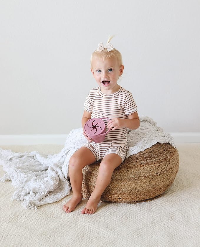 otterlove Collapsable Silicone Snack Container With Attachable Lid | 100% Pure LFGB Platinum Silicone with No Fillers | Snack Cup (Single - Woodchuck)