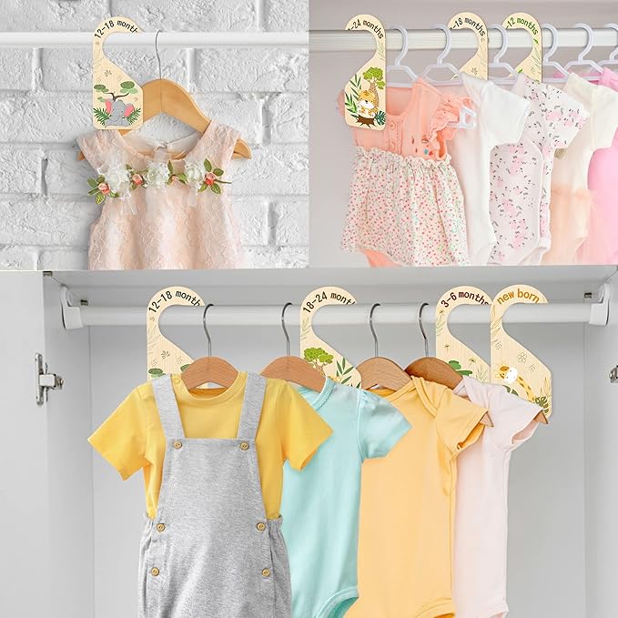 R HORSE 8Pcs Safari Baby Closet Dividers, Double Sided Nursery Hanger Dividers Wood Baby Closet Size Organizers for Boy Girl Birthday Christmas Gift (0-24 Months)