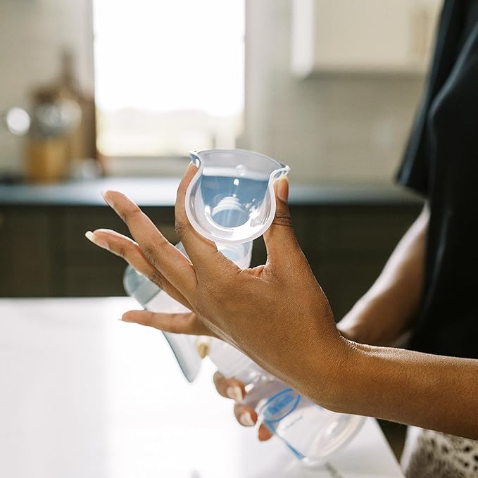 Dr. Brown's 100% Silicone One-Piece Breast Pump,Hands-Free Breast Milk Collector with Anti-Colic Options+ Baby Bottle (4 oz/120 mL),Level 1 Nipple,Travel Lid and Travel Bag